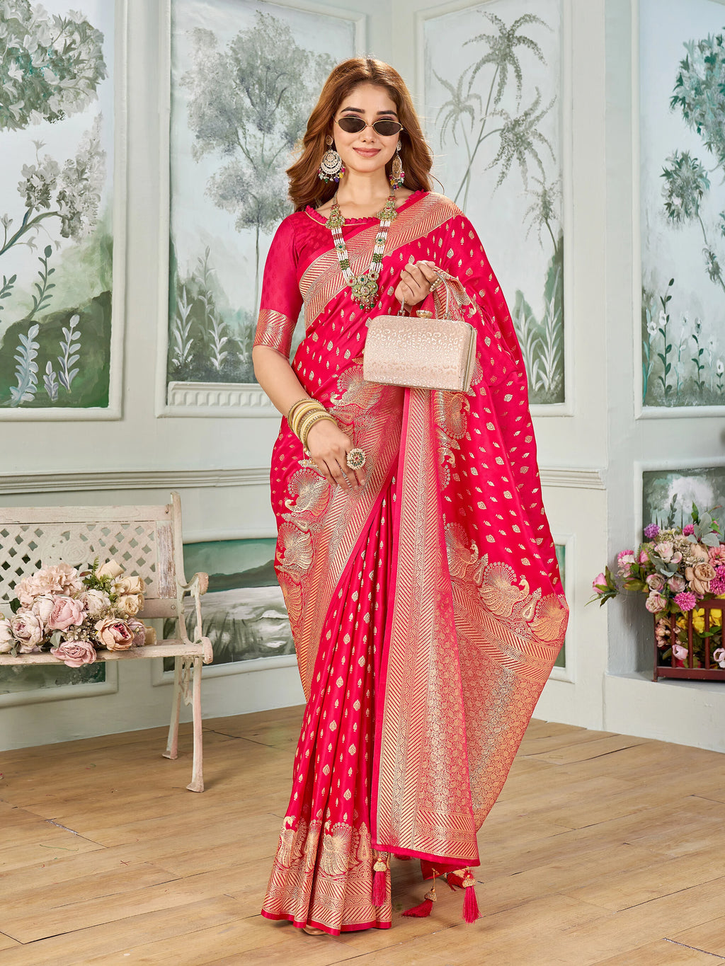 Mehrang Self Design Banarasi Silk Blend Saree with Unstitched Blouse (Red)